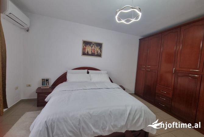 Shtepi me qera 1+1 ne Tirane - 50,000 Leke