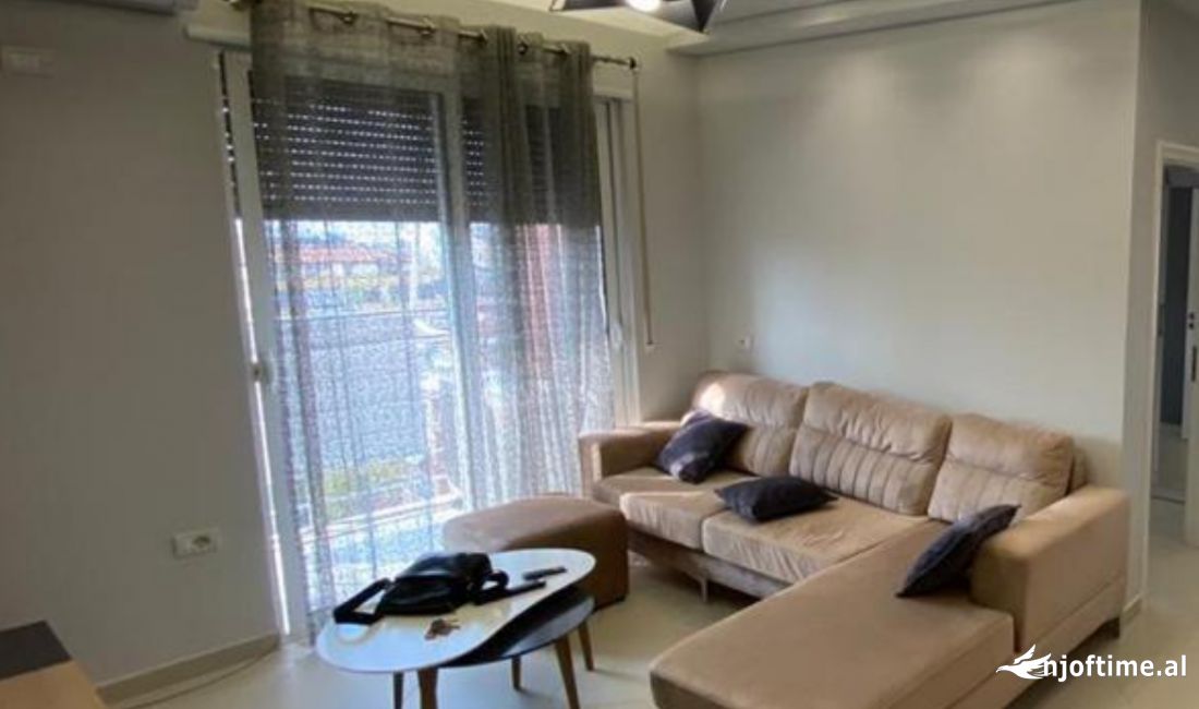 Shtepi me qera Apartament ne Tirane, 2+1, Mobilimi E mobiluar, Pagesa 600  Euro.