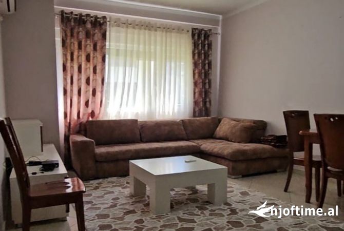 Shtepi me qera 1+1 ne Tirane - 38,000 Leke