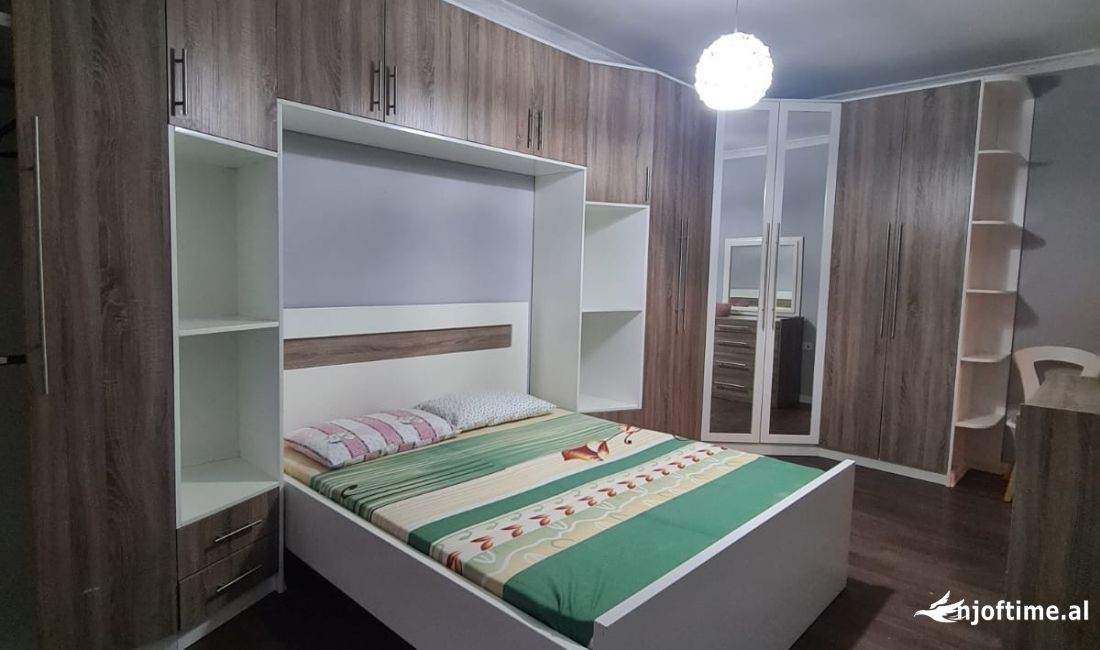 Shtepi me qera Apartament ne Tirane, 2+1, Mobilimi E mobiluar, Pagesa 550  Euro.