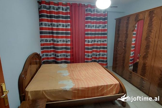Shtepi me qera 1+1 ne Tirane - 30,000 Leke