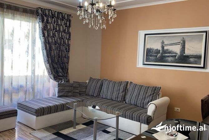Jepet me qira apartament 2+1 te Liqeni i Thatë!