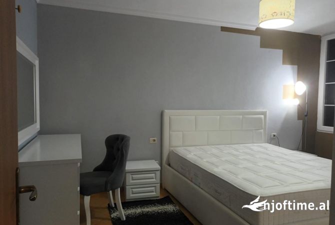 Shtepi me qera 2+1 ne Tirane - 47,000 Leke