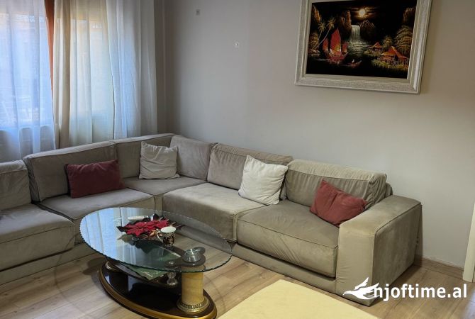 Shtepi me qera 2+1 ne Tirane - 45,000 Leke