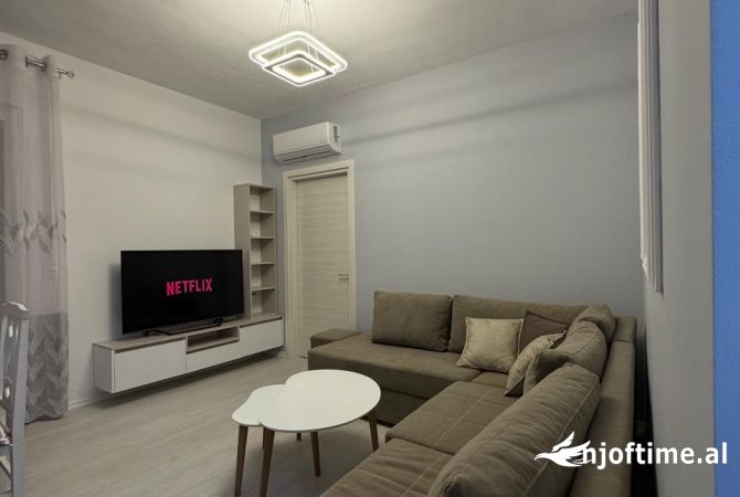 Shtepi me qera 1+1 ne Tirane - 60,000 Leke