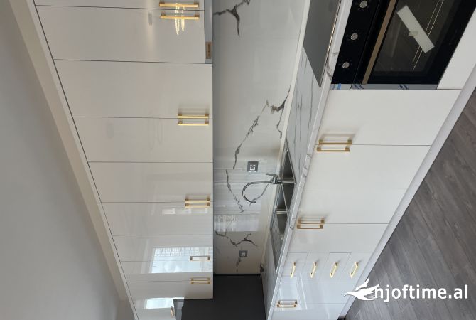 Super apartament me qera 2+1+Parkim te rezidenca “Turdiu”.