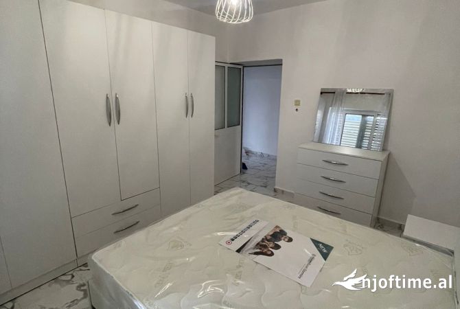 Shtepi me qera 1+1 ne Tirane - 380 Euro