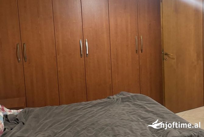 Shtepi me qera 2+1 ne Tirane - 40,000 Leke