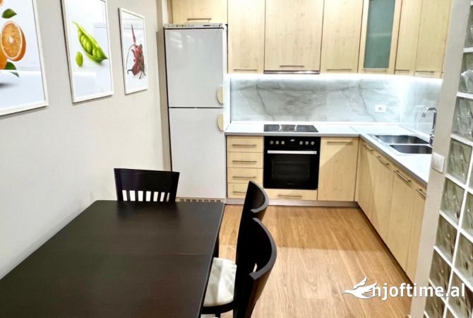 Apartament me qira 1+1 në Brryl!