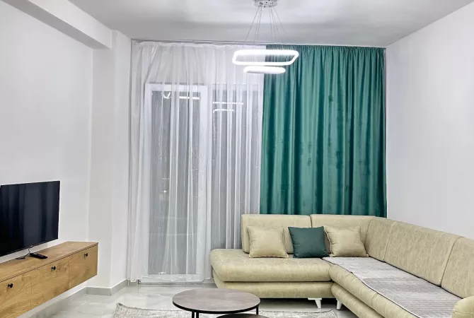 Shtepi me qera 2+1 ne Tirane - 60,000 Leke