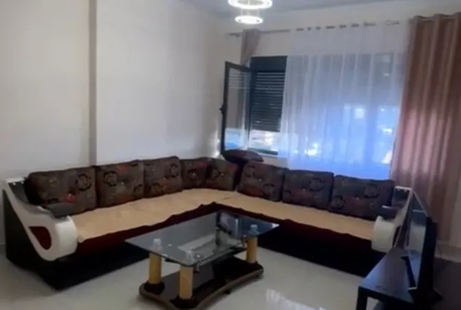 Shtepi me qera 2+1 ne Tirane - 450 Euro
