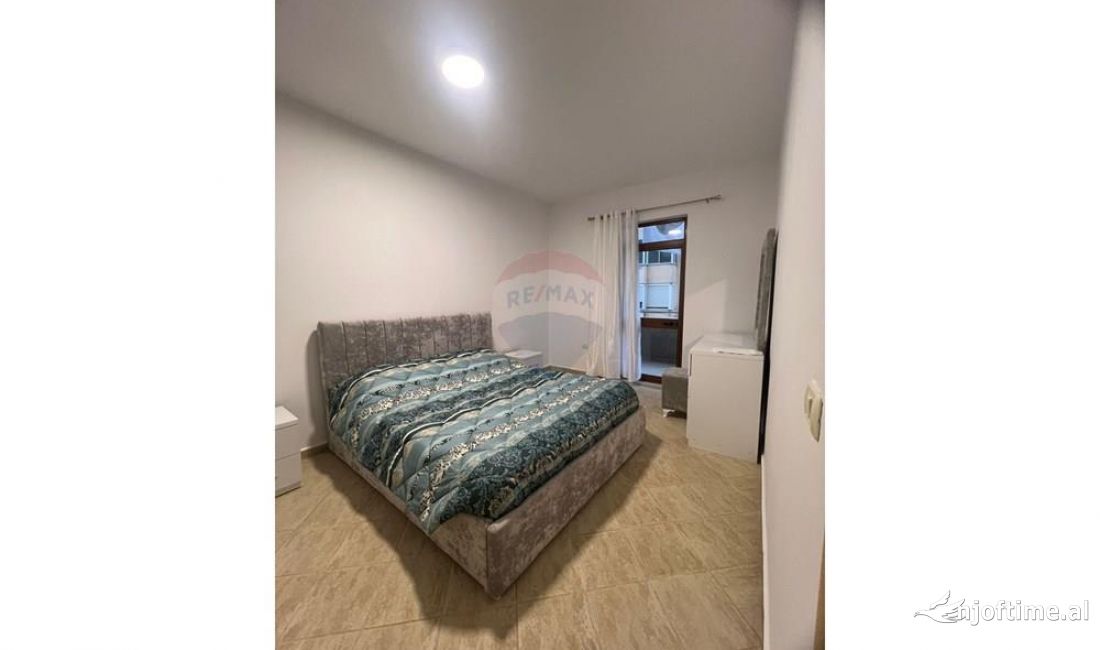 Shtepi me qera Apartament ne Tirane, 2+1, Mobilimi E mobiluar, Pagesa 800  Euro.