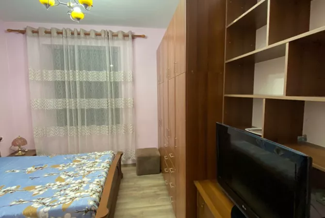 Shtepi me qera 2+1 ne Tirane - 45,000 Leke