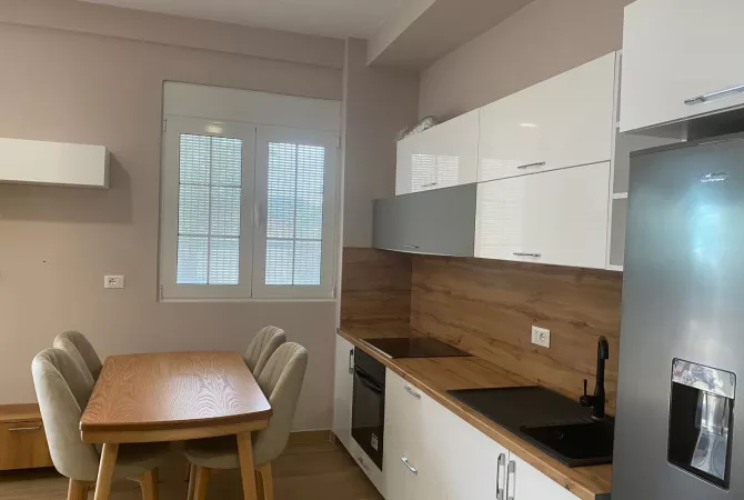 Shtepi me qera 1+1 ne Tirane - 350 Euro