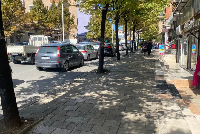 Ambient biznesi me qera 1+1 ne Tirane - 1,200 Euro