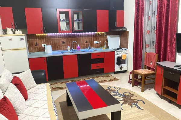 Shtepi me qera 2+1 ne Tirane - 400 Euro