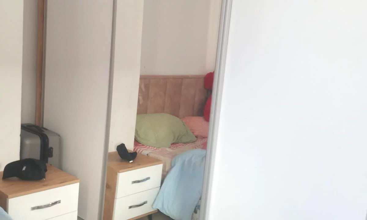Shtepi me qera Apartament ne Tirane, 2+1, Mobilimi E mobiluar, Pagesa 450  Euro.