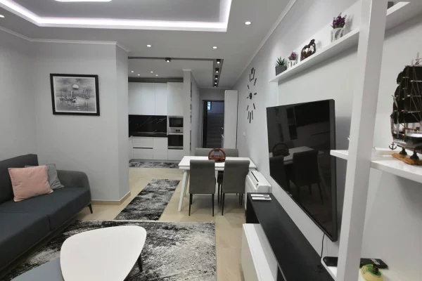 Shtepi ne shitje 2+1 ne Tirane - 220,000 Euro