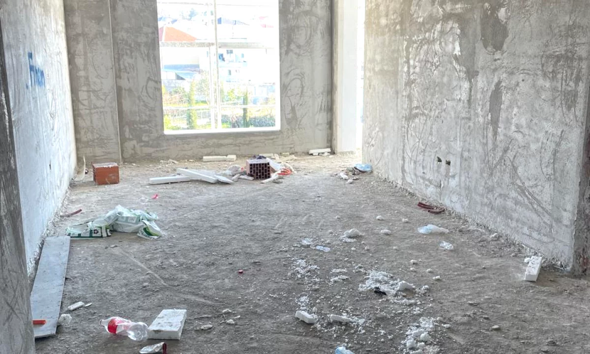 Appartamento in vendita a Tirana 1+1, Vuoto