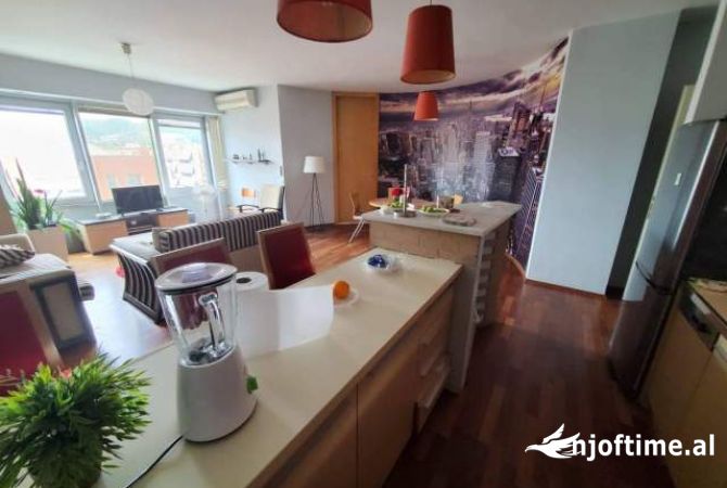 Shtepi me qera 2+1 ne Tirane - 65,000 Leke