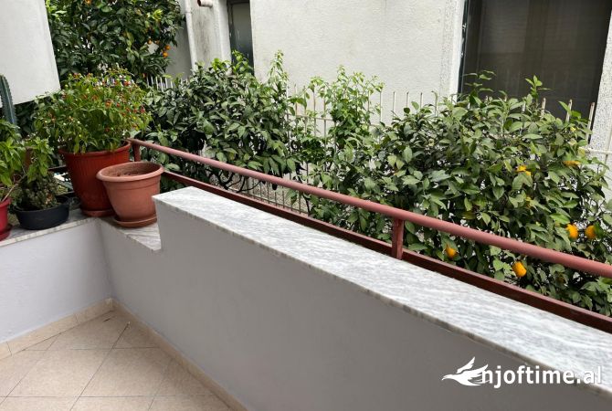 Shtepi me qera 2+1 ne Tirane - 60,000 Leke