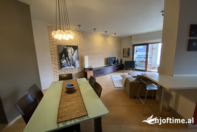 Shtepi me qera 2+1 ne Tirane - 1,500 Euro