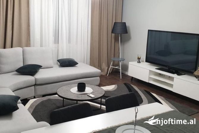 Shtepi me qera 1+1 ne Tirane - 40,000 Leke