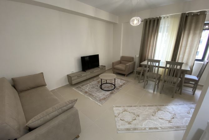 Shtepi me qera 1+1 ne Tirane - 50,000 Leke