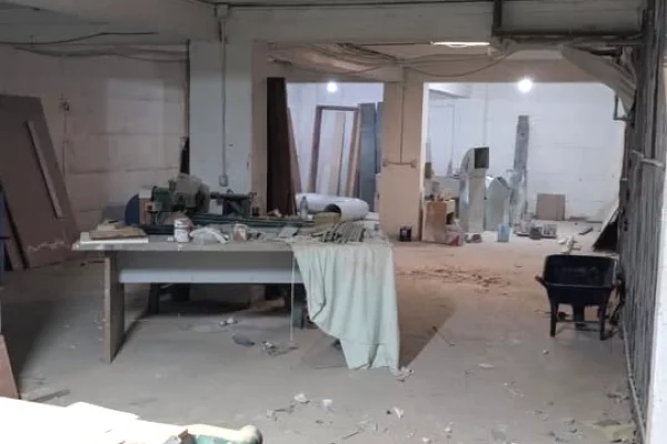 Ambient biznesi me qera 4+1 ne Tirane - 75,000 Leke