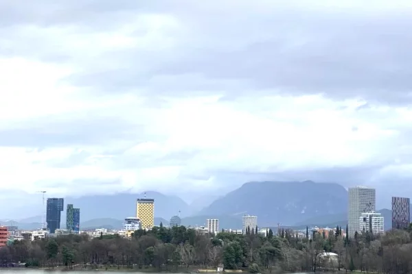 Shtepi ne shitje 1+1 ne Tirane - 330,000 Euro