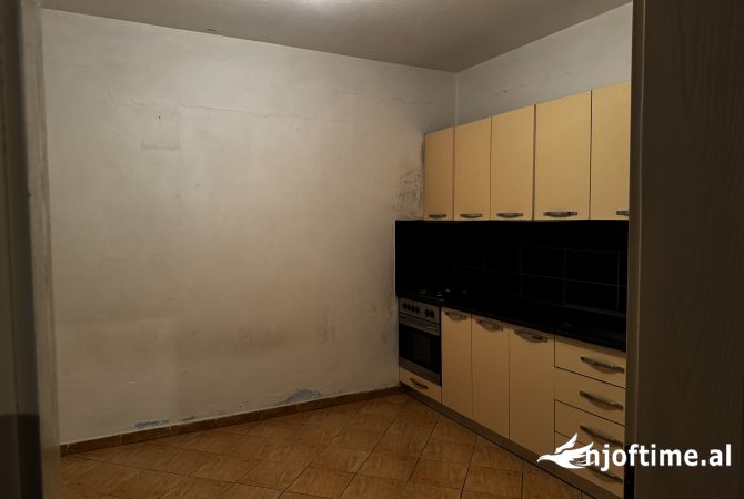 House for Sale 1+1 in Tirana - 100,000 Euro