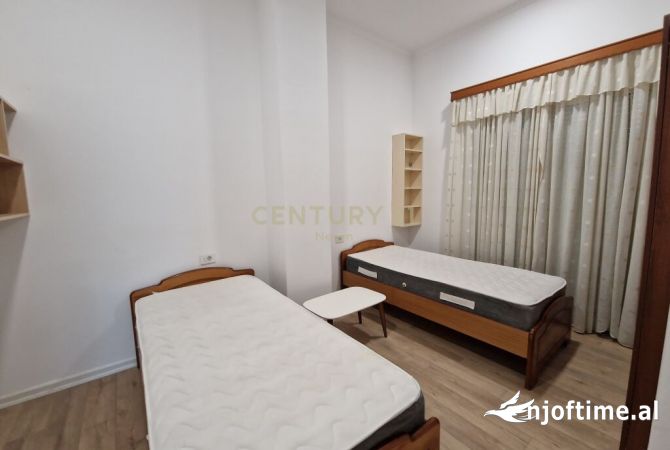 Shtepi me qera Apartament ne Tirane, 2+1, Mobilimi E mobiluar, Pagesa 700  Euro.
