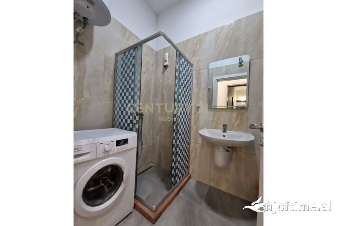 Shtepi me qera Apartament ne Tirane, 2+1, Mobilimi E mobiluar, Pagesa 700  Euro.