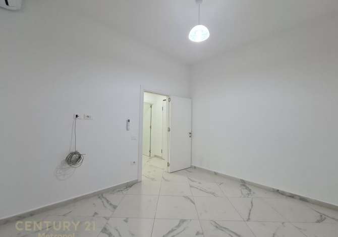 Ambient biznesi me qera 3+1 ne Tirane - 600 Euro