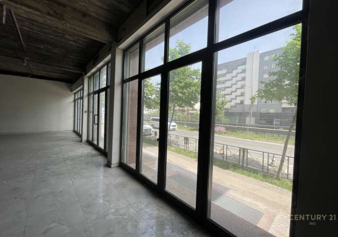 Ambient biznesi me qera 3+1 ne Tirane - 15,000 Euro