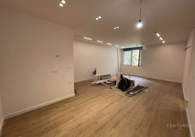 Ambient biznesi me qera 3+1 ne Tirane - 1,500 Euro