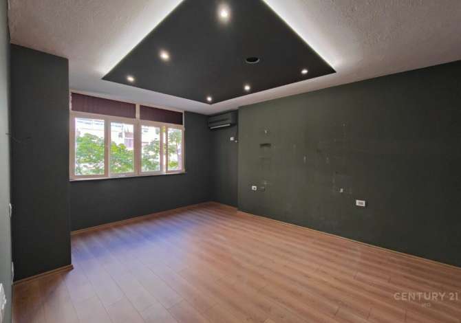 Shtepi me qera 4+1 ne Tirane - 700 Euro