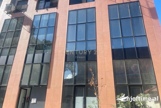 Ambient biznesi me qera 1+1 ne Tirane - 3,900 Euro