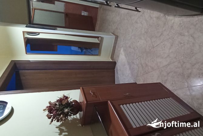 Shtepi me qera 1+1 ne Tirane - 380 Euro