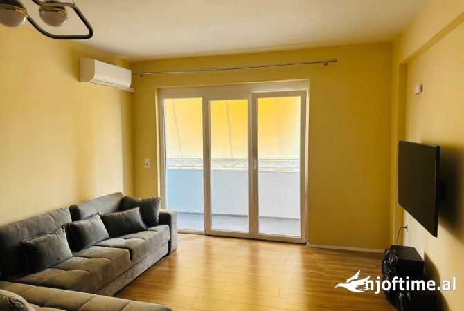 Casa in affitto 3+1 a Tirana - 800 Euro