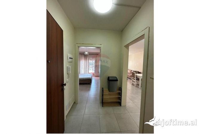 Shtepi me qera 1+1 ne Tirane - 450 Euro