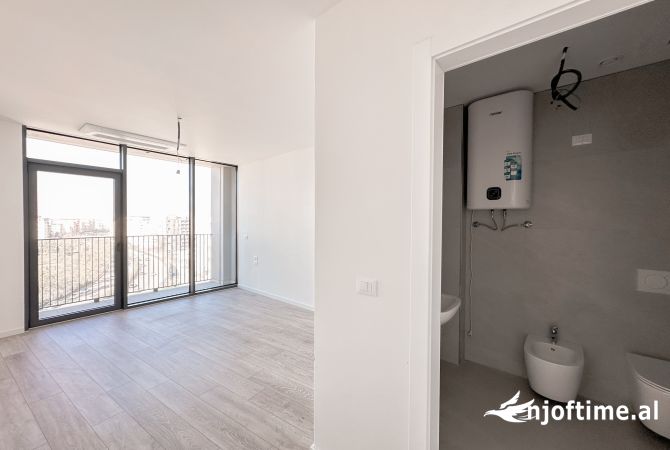Ambient biznesi me qera 3+1 ne Tirane - 1,500 Euro