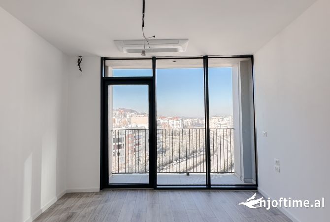Ambient biznesi me qera 3+1 ne Tirane - 1,500 Euro
