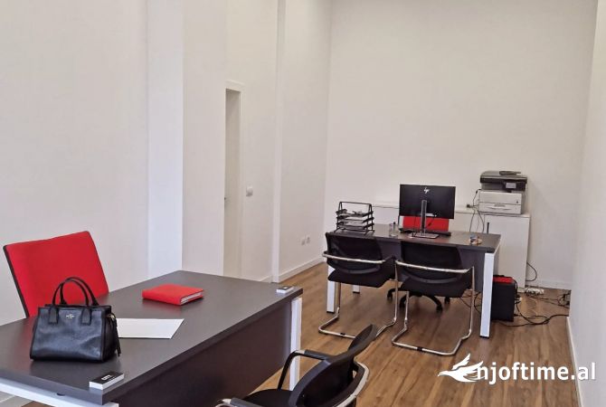 Zyre per qira, Rruga e Bogdaneve