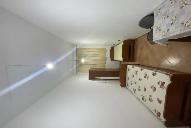 House for Rent Garsoniere in Tirana - 180 Euro