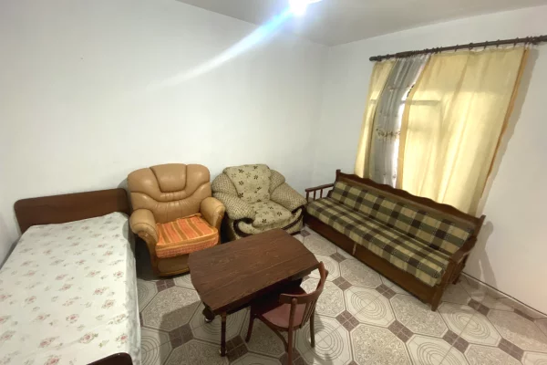 Shtepi me qera 1+1 ne Tirane - 280 Euro