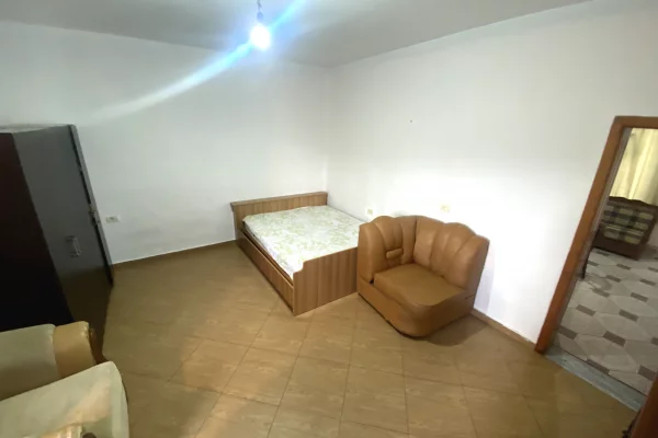 Shtepi me qera 1+1 ne Tirane - 280 Euro