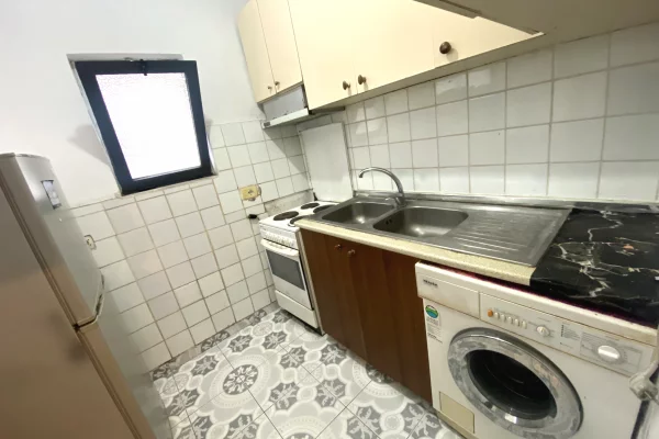 Shtepi me qera 1+1 ne Tirane - 280 Euro