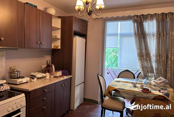 Shtepi ne shitje 2+1 ne Tirane - 160,000 Euro