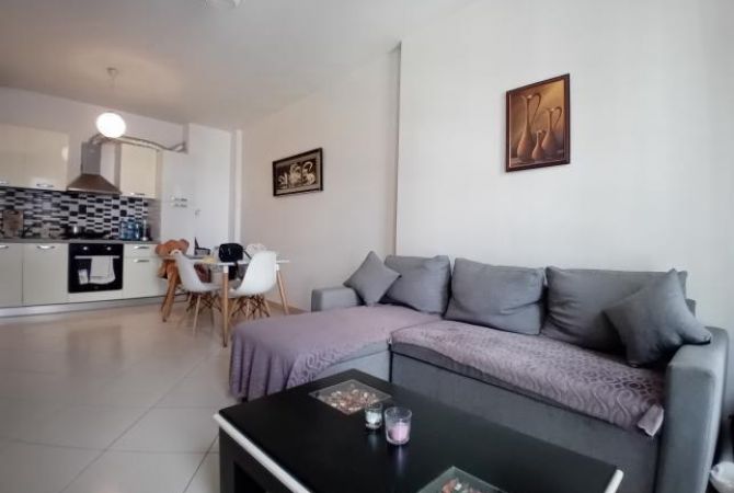 Shtepi me qera 2+1 ne Tirane - 500 Euro